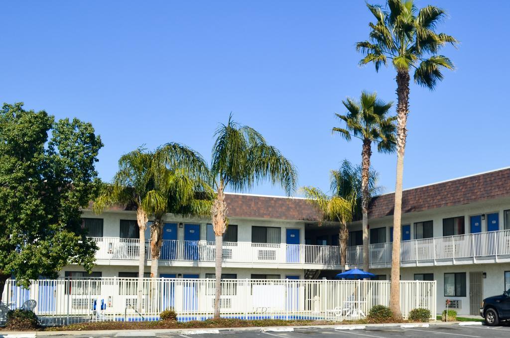 Motel 6 Lost Hills / Buttonwillow Racetrack 외부 사진