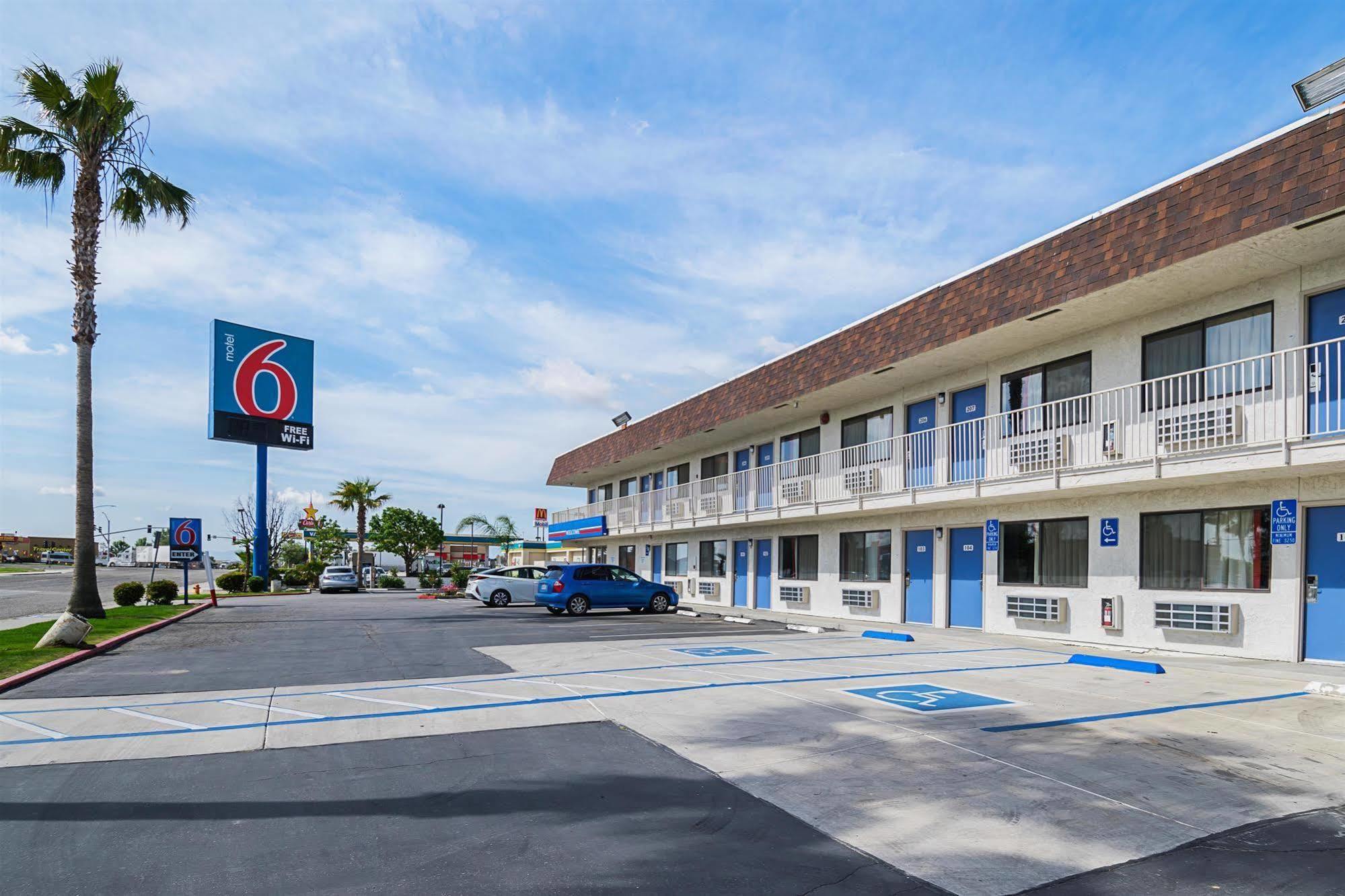 Motel 6 Lost Hills / Buttonwillow Racetrack 외부 사진