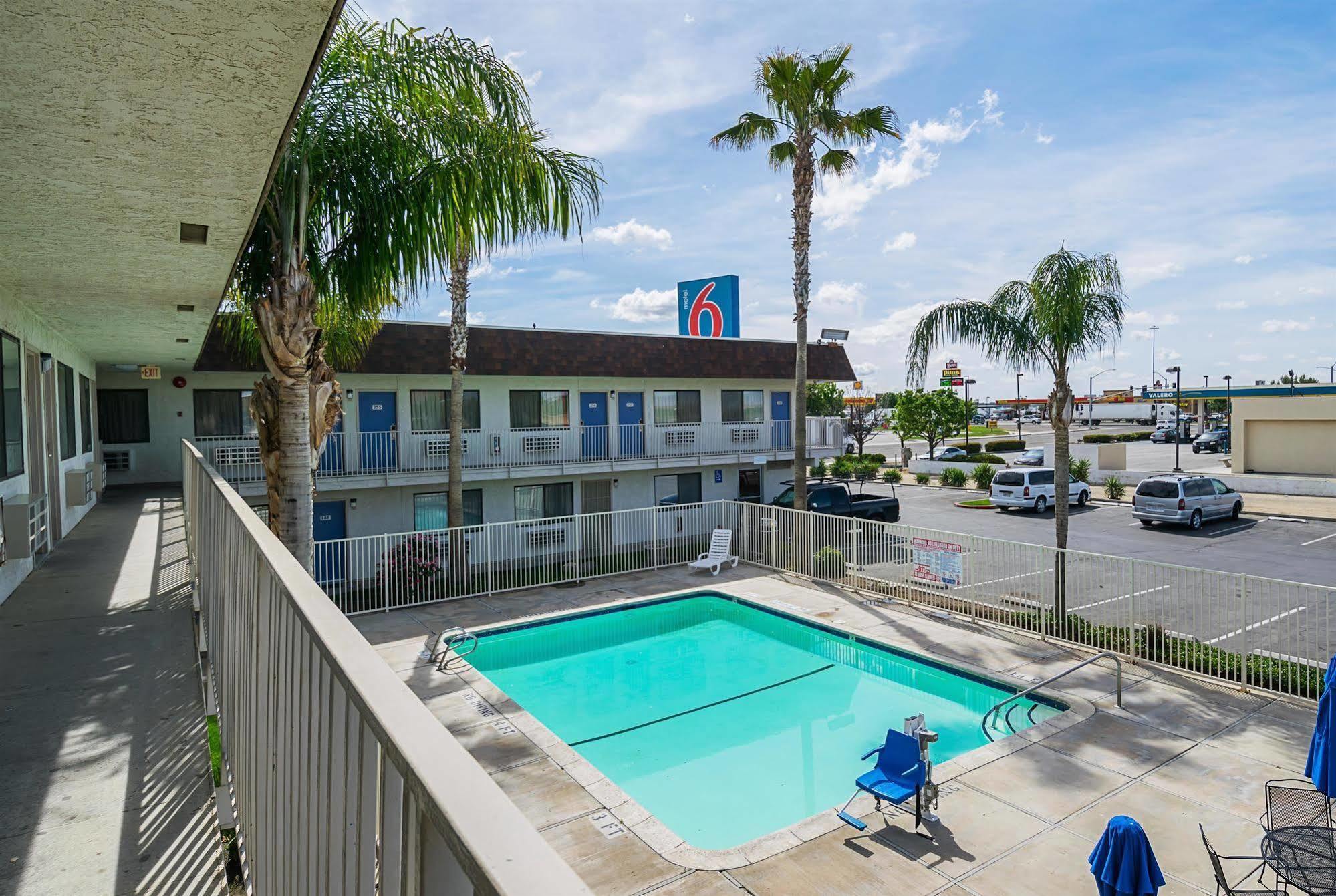 Motel 6 Lost Hills / Buttonwillow Racetrack 외부 사진